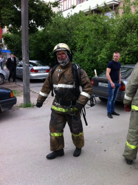 В Калининграде при пожаре в жилом доме погиб один человек (фото)